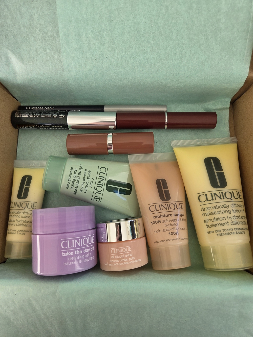 Clinique Mini Skincare, Lip and Eye Makeup Bundle